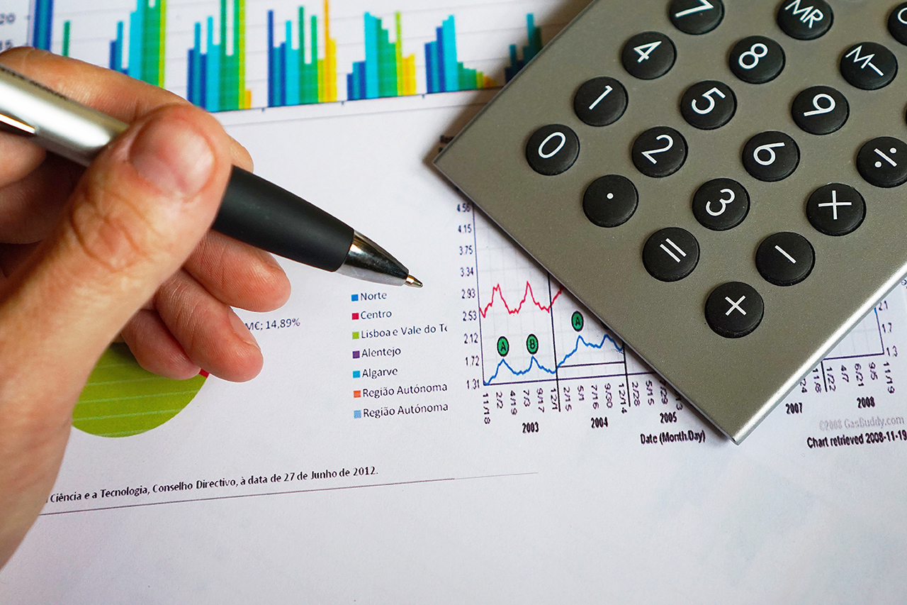 out-sourcing workers payroll management